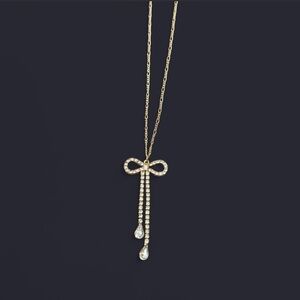 Elegant Rhinestone Gold Bow Pendant Necklace